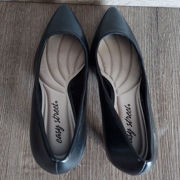 Easy Street Pointe Pump Black Faux Leather Size 7W - Picture 4 of 10